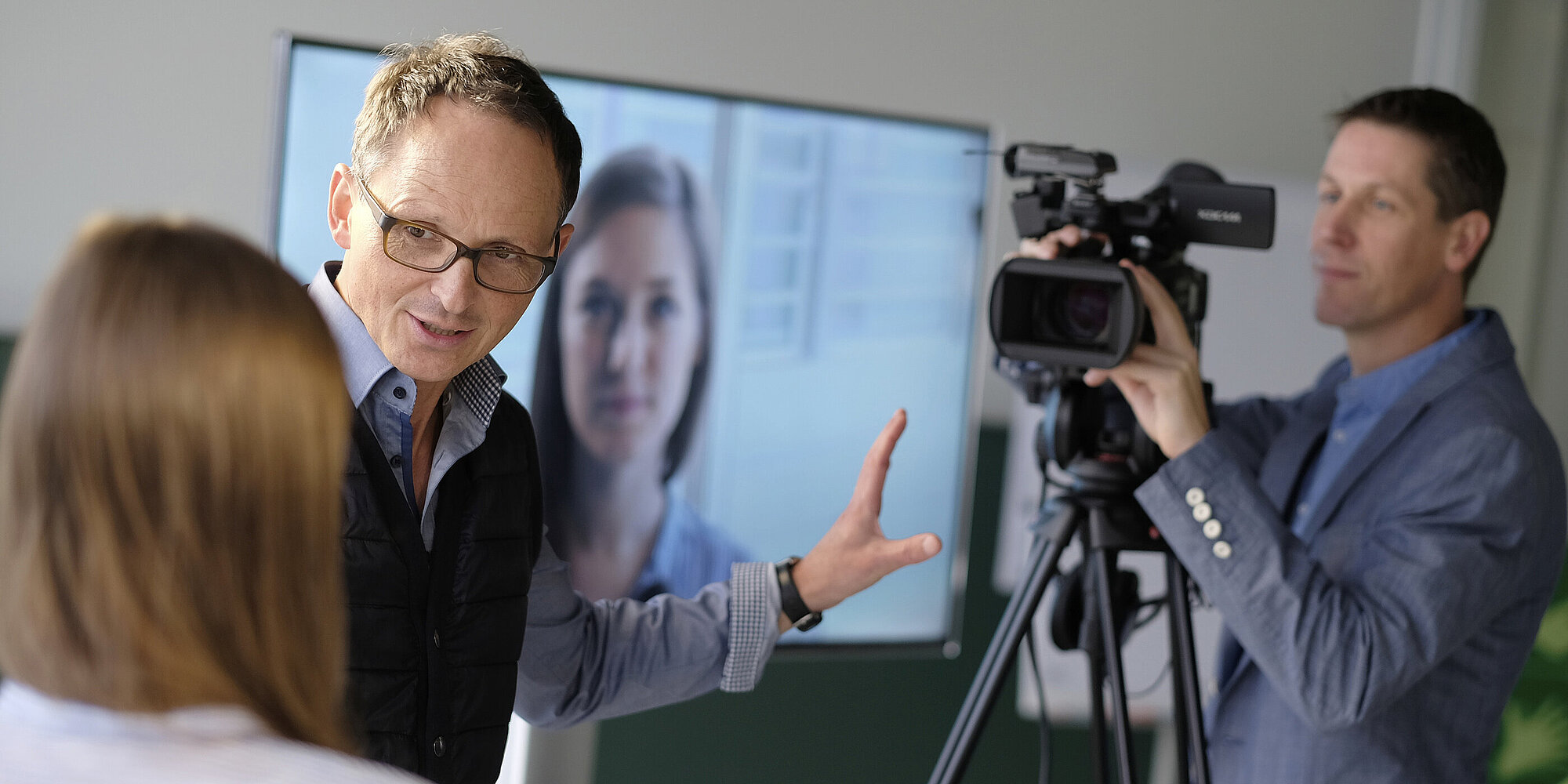 Medientraining für die Wissenschaft (Media training for scientits) Medientraining für die Wissenschaft (Media training for scientits)